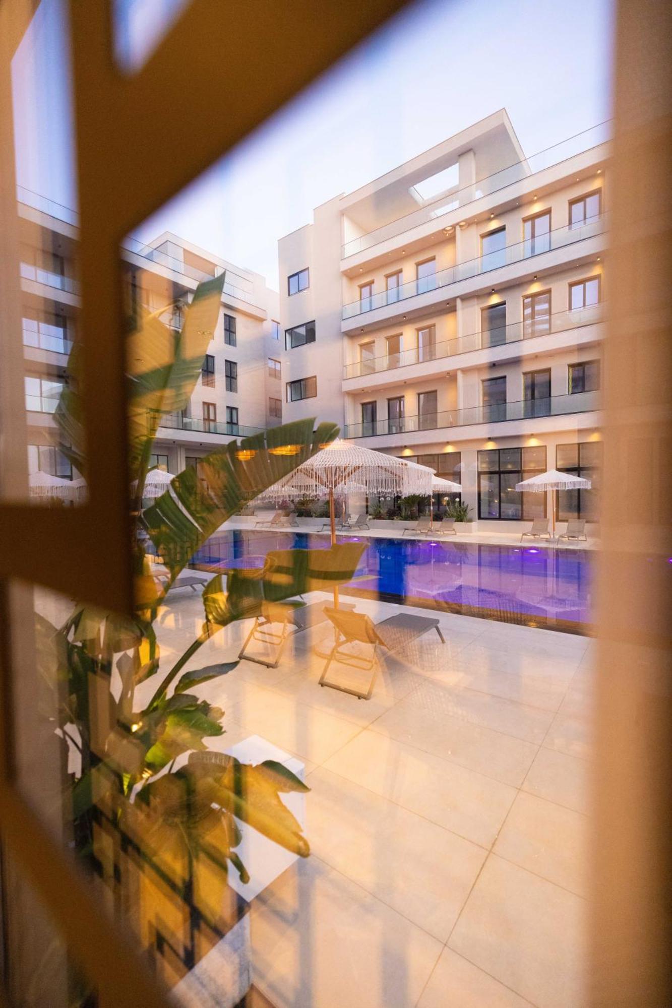 Tris3 Hotel Radhime Ngoại thất bức ảnh