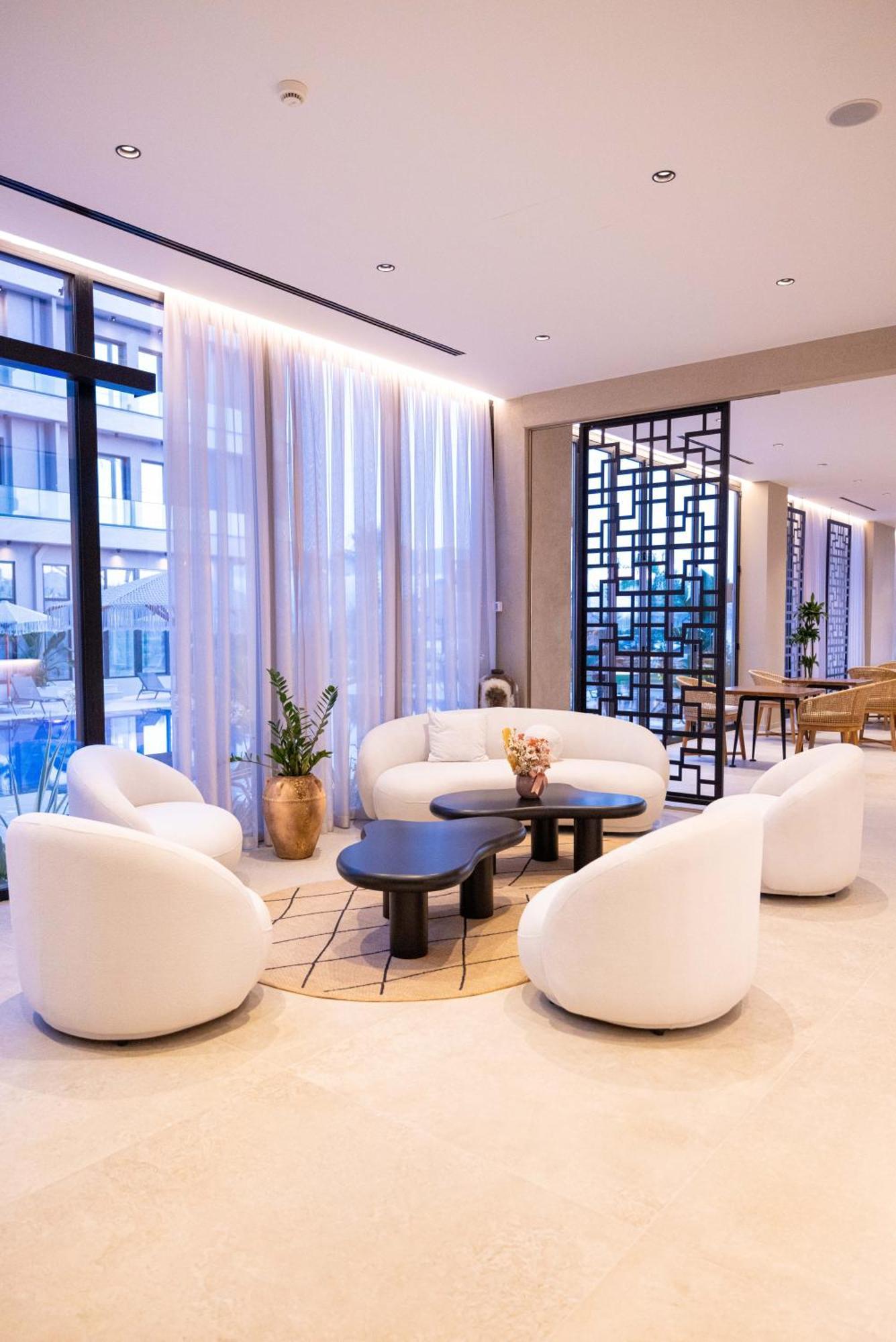 Tris3 Hotel Radhime Ngoại thất bức ảnh
