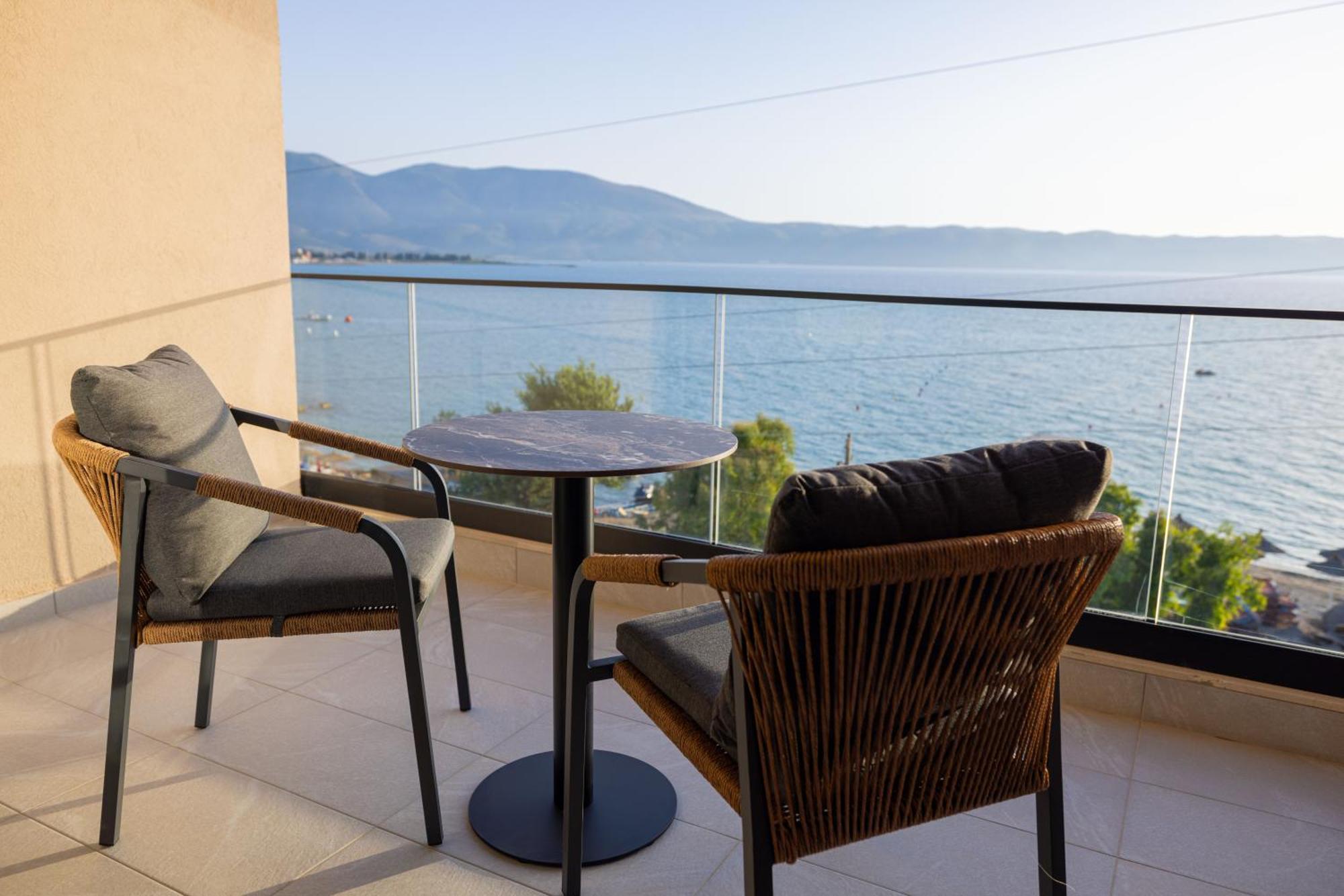 Tris3 Hotel Radhime Ngoại thất bức ảnh
