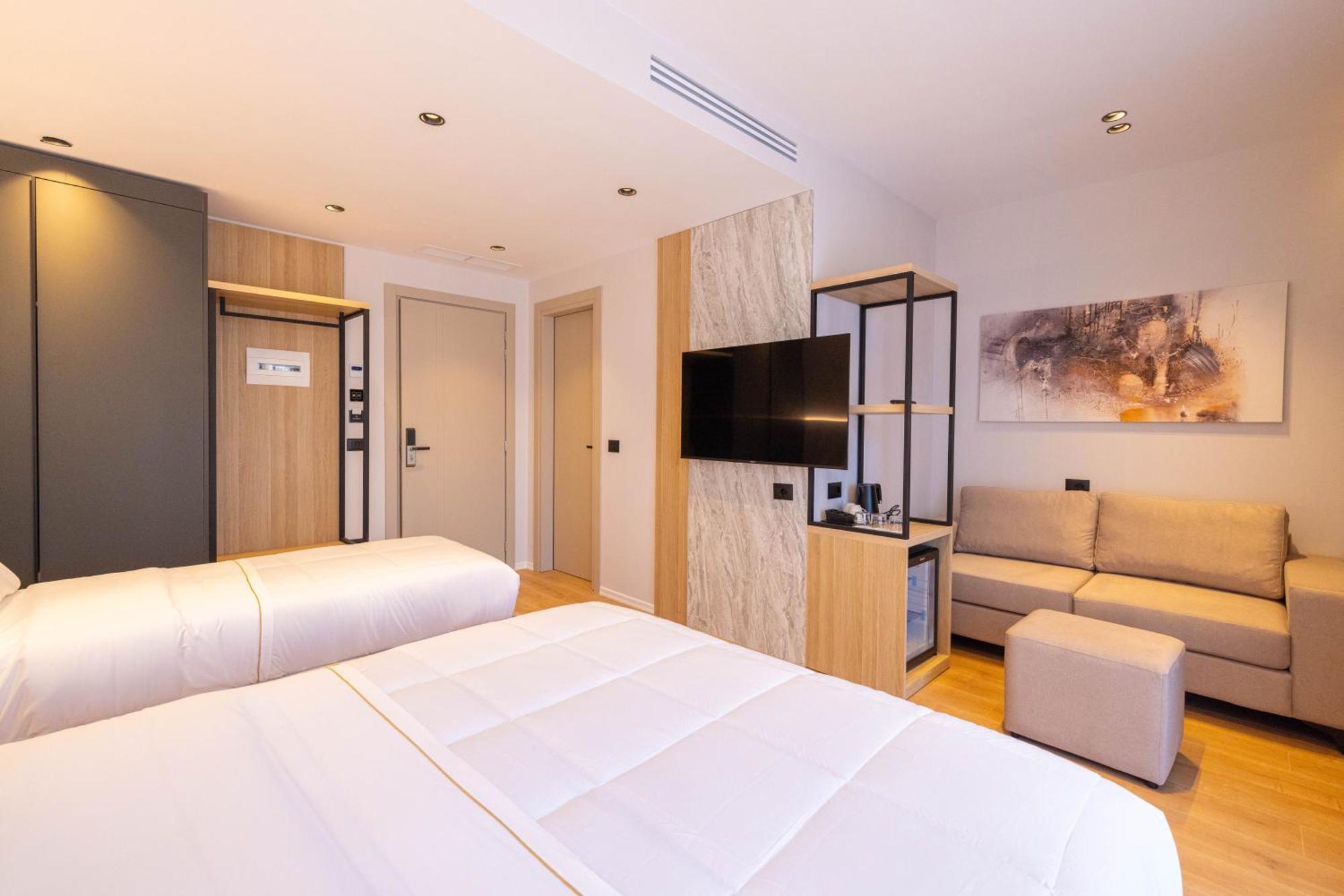 Tris3 Hotel Radhime Ngoại thất bức ảnh