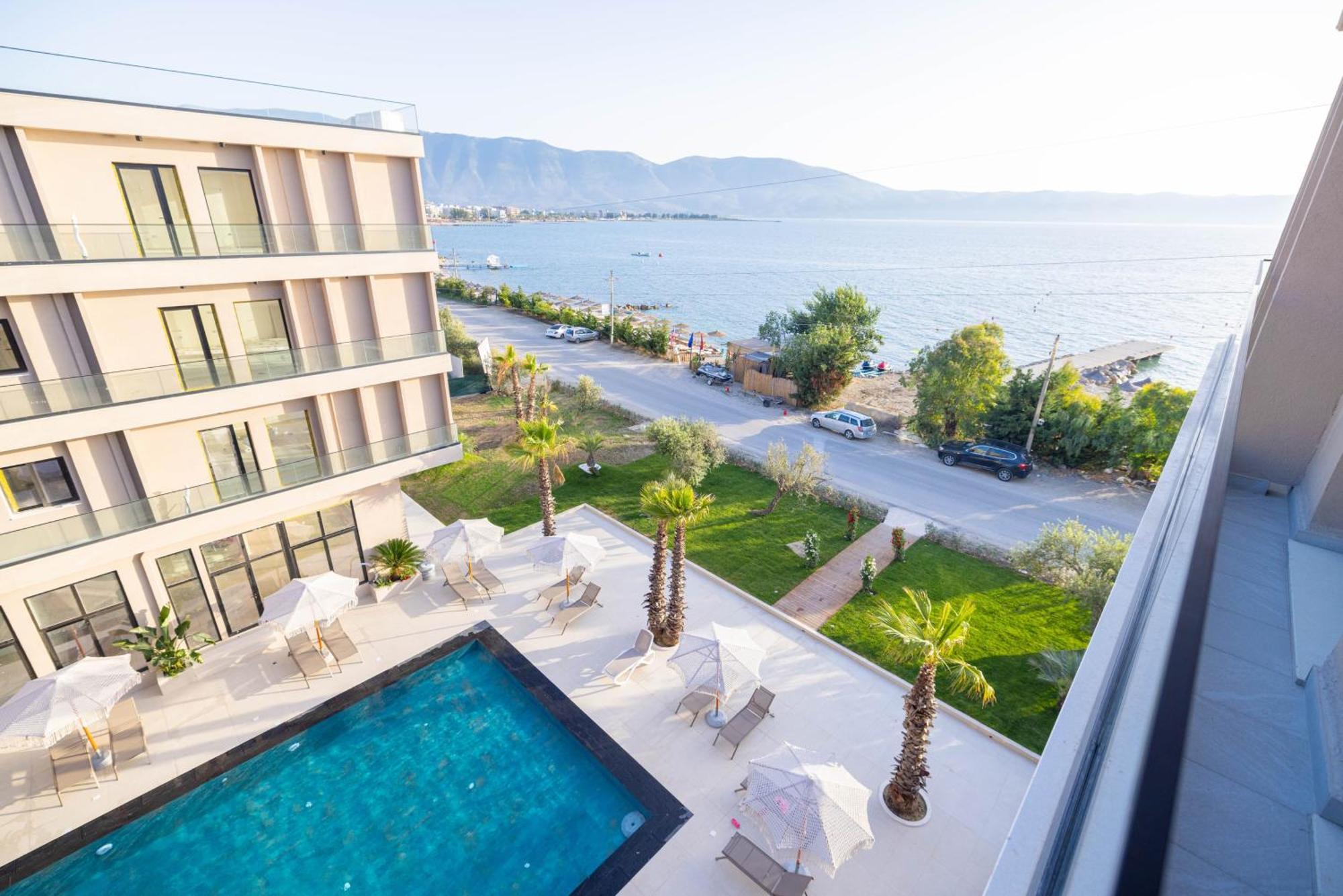 Tris3 Hotel Radhime Ngoại thất bức ảnh